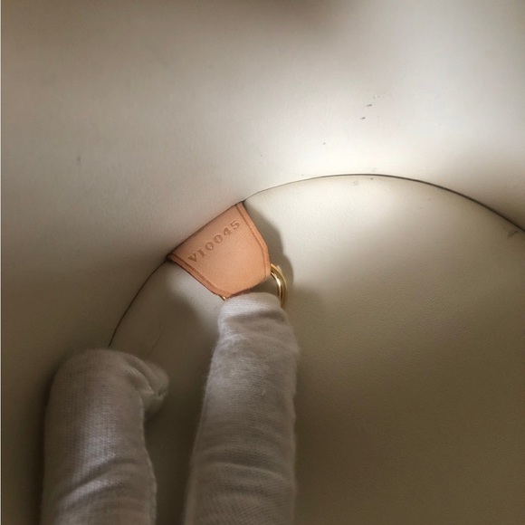 LOUIS VUITTON VINTAGE BEDFORD VERNIS PAPILLON - Picture 4 of 10